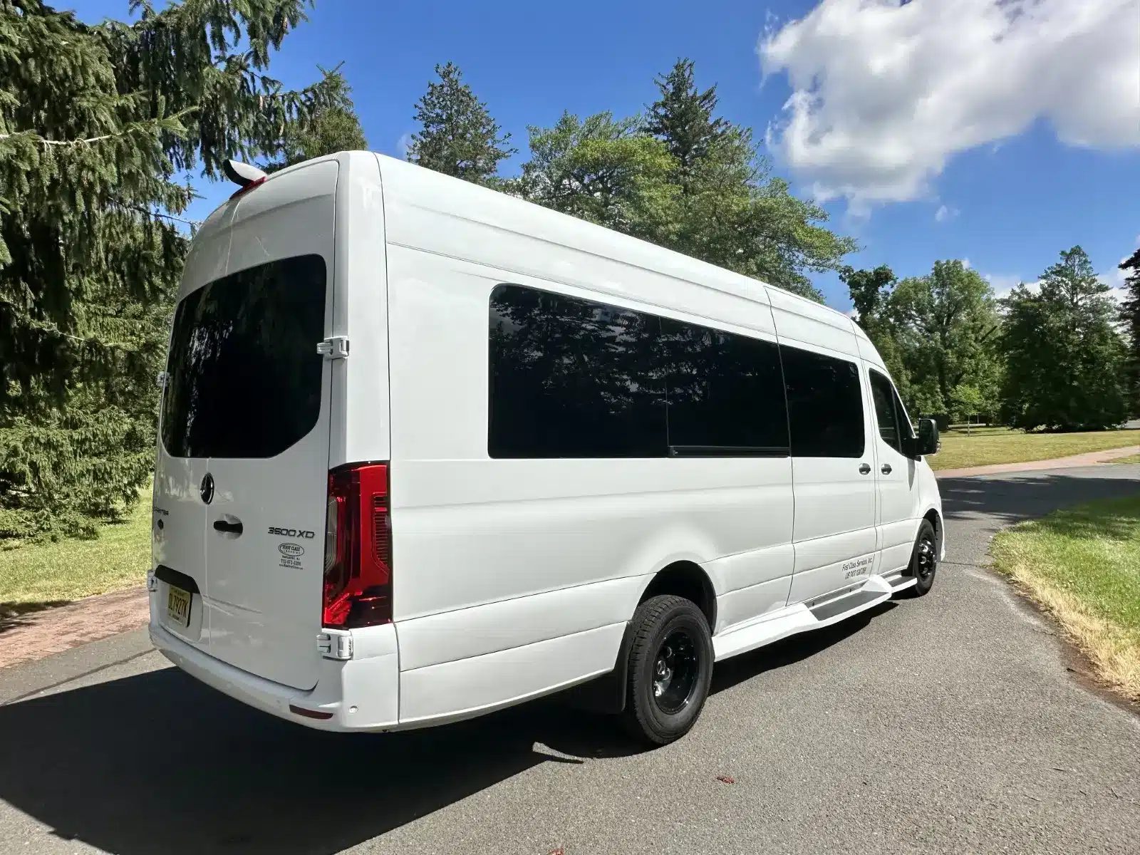 02-NJ-Sprinter-Limo-White-06-copy